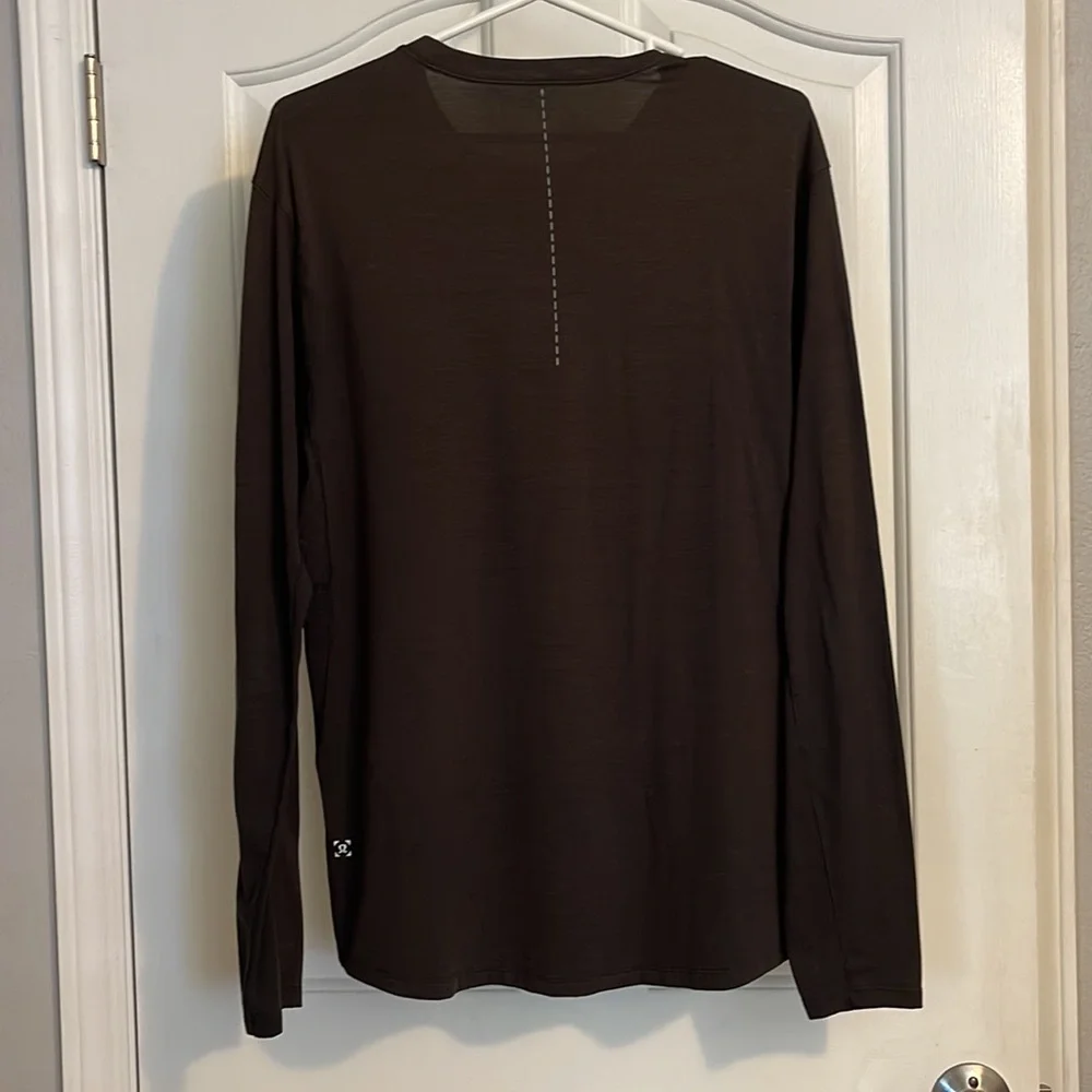 Lululemon black long sleeve shirt - Picture 2 of 3